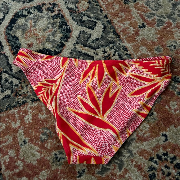 Red aerie swim bottoms - Picture 3 of 3
